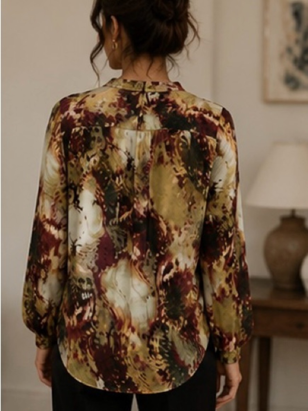 Simply Vera Vera Wang Abstract Watercolor Tie Neck Blouse Medium - Picture 15 of 15